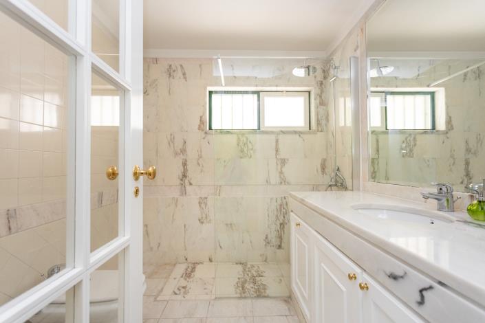 Image No.26-5 Bed Duplex for sale