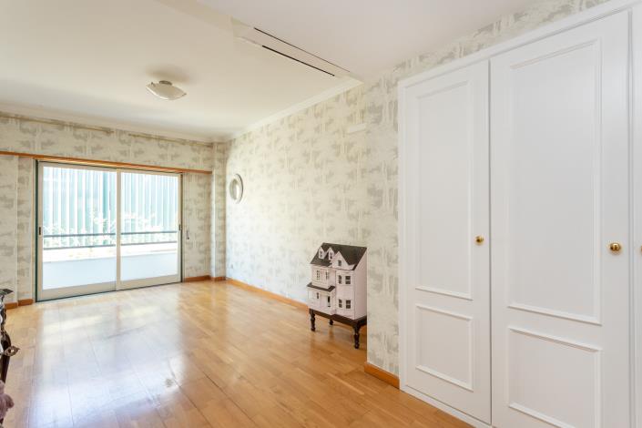 Image No.33-5 Bed Duplex for sale