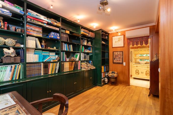 Image No.40-5 Bed Duplex for sale