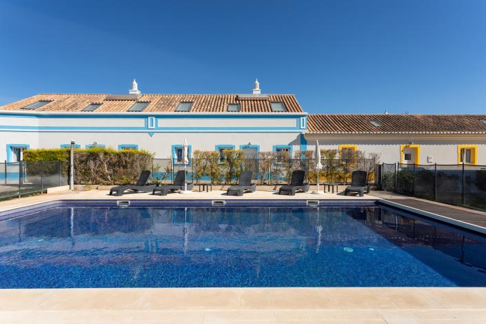 Image No.3-12 Bed Villa for sale