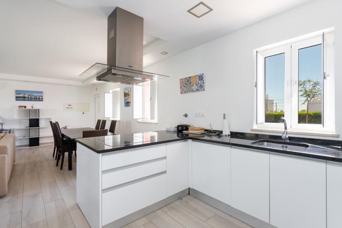 Image No.25-12 Bed Villa for sale