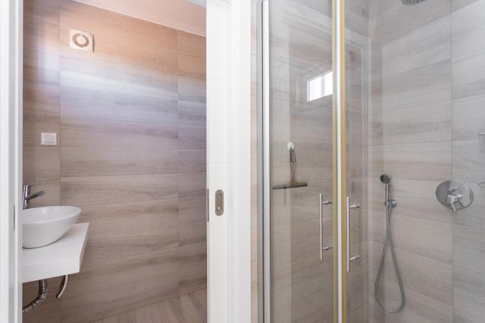 Image No.39-12 Bed Villa for sale