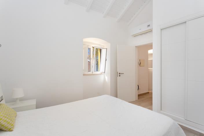 Image No.49-12 Bed Villa for sale