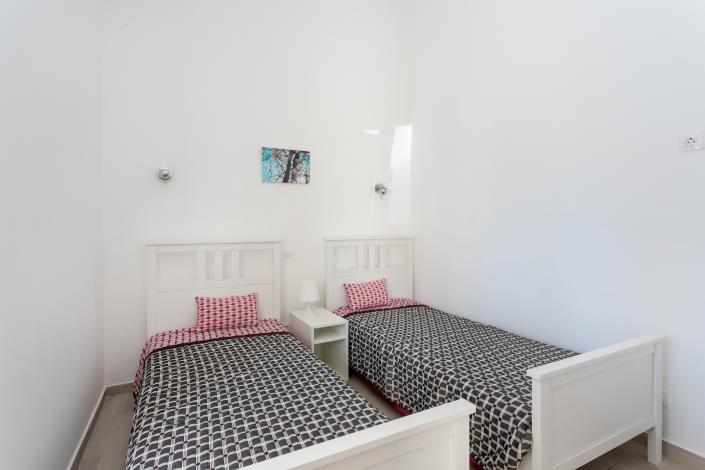 Image No.55-12 Bed Villa for sale