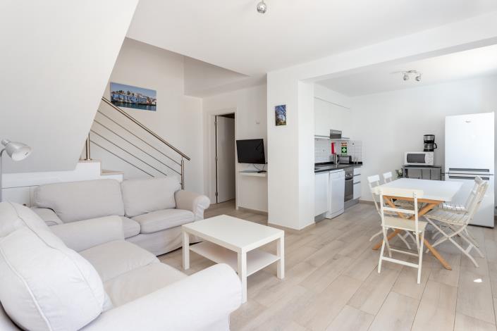 Image No.57-12 Bed Villa for sale