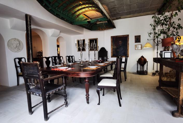 Image No.19-10 Bed Villa / Detached for sale