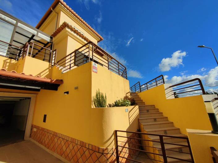 Image No.2-4 Bed House/Villa for sale