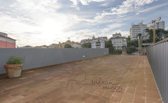 Image No.19-8 Bed Villa for sale