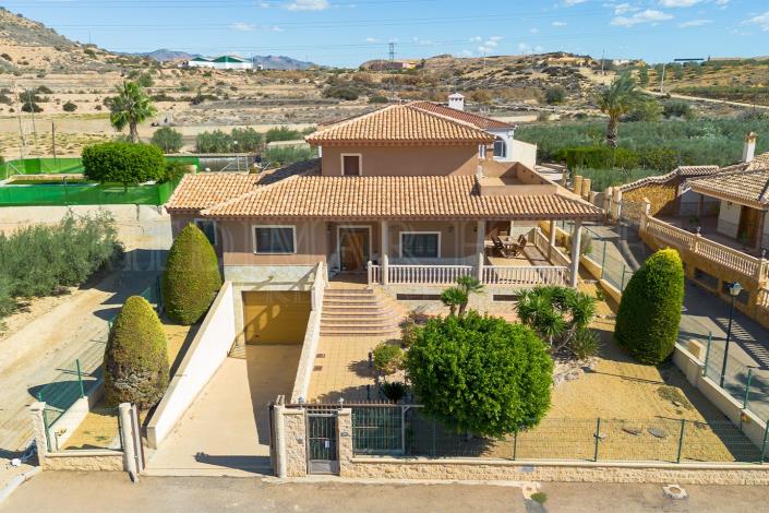 Image No.3-5 Bed Villa / Detached for sale