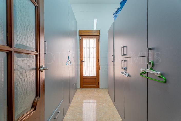 Image No.19-5 Bed Villa / Detached for sale