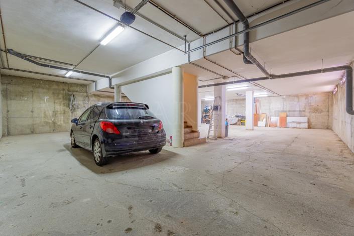 Image No.39-5 Bed Villa / Detached for sale