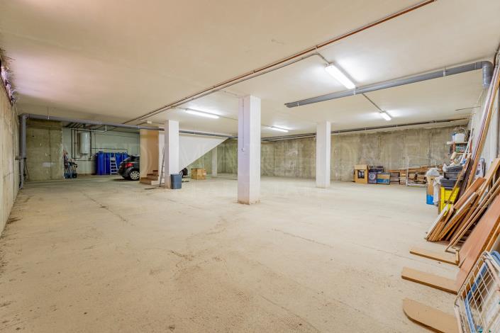 Image No.40-5 Bed Villa / Detached for sale