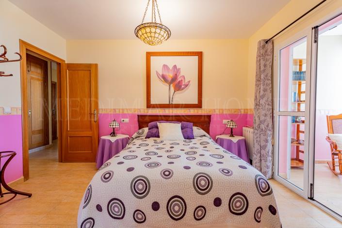 Image No.19-3 Bed Apartment for sale