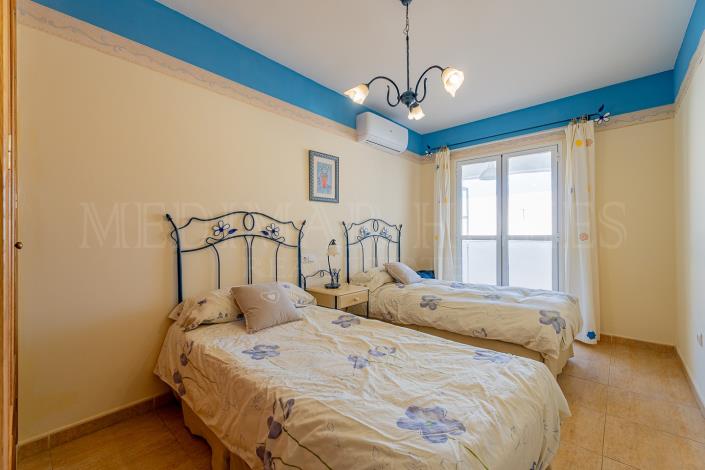 Image No.25-3 Bed Apartment for sale