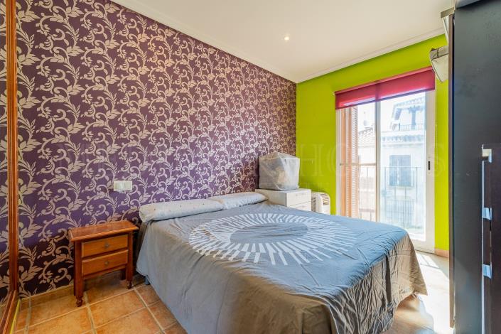 Image No.17-2 Bed Apartment for sale