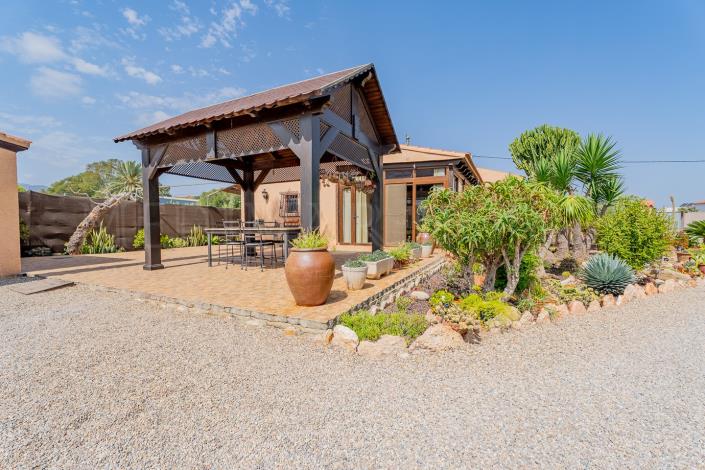 Image No.14-3 Bed Chalet for sale