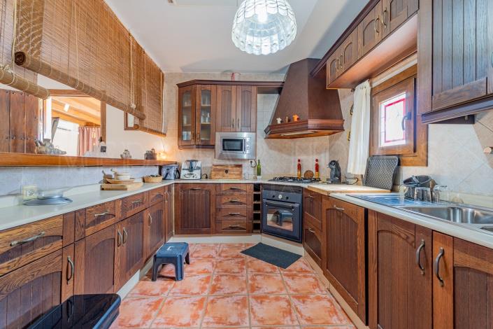 Image No.30-3 Bed Chalet for sale