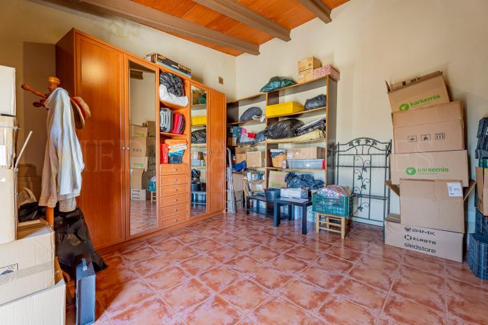 Image No.48-3 Bed Chalet for sale