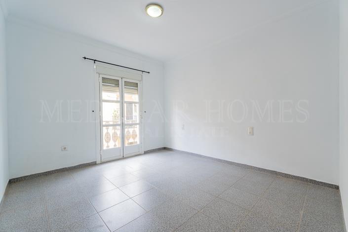 Image No.15-3 Bed Apartment for sale