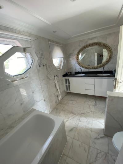 Image No.21-3 Bed Villa for sale