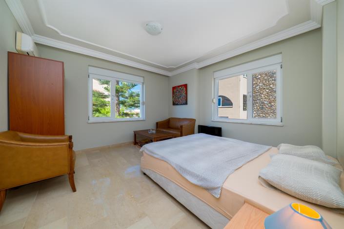 Image No.15-4 Bed Villa for sale