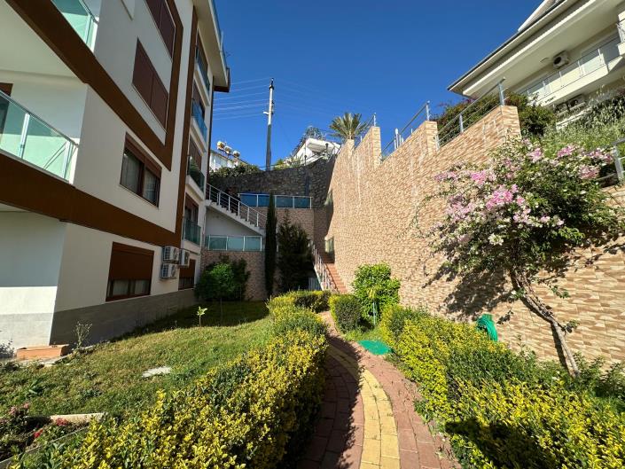 Image No.21-3 Bed Apartment for sale