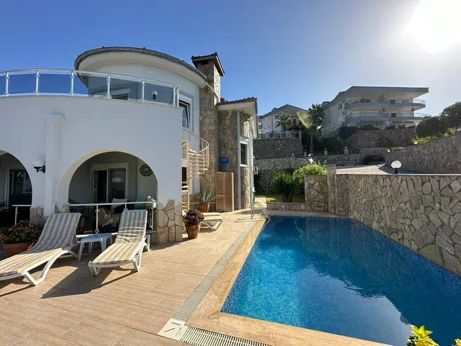 Image No.12-3 Bed Villa for sale