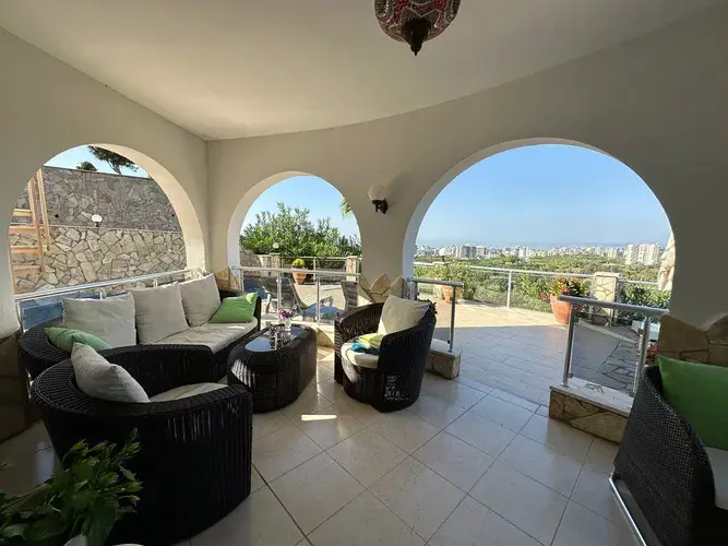 Image No.11-3 Bed Villa for sale