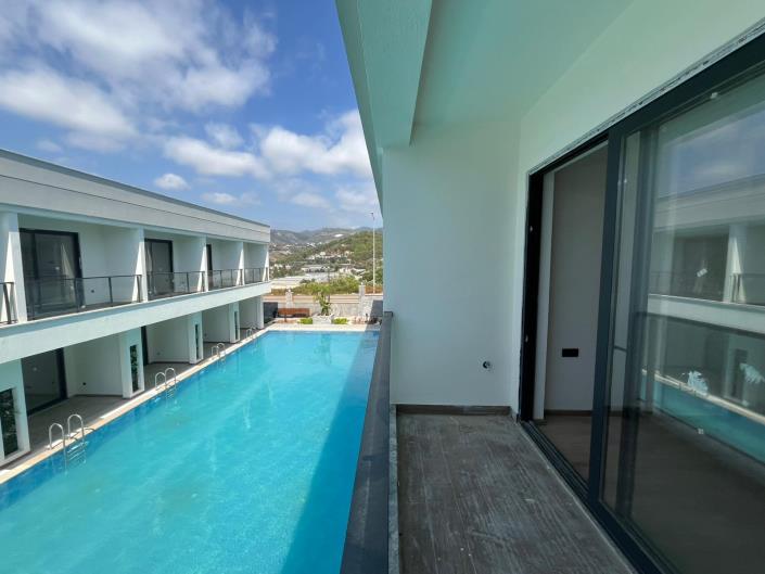 Image No.14-2 Bed Apartment for sale