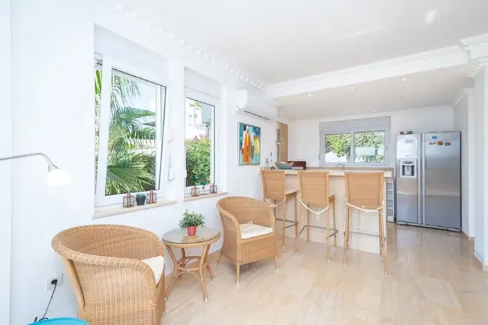 Image No.8-4 Bed Villa for sale