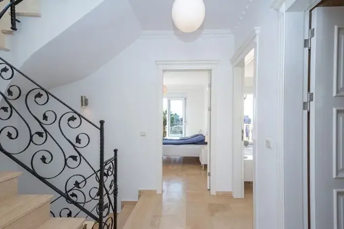 Image No.33-4 Bed Villa for sale