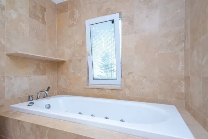 Image No.27-4 Bed Villa for sale