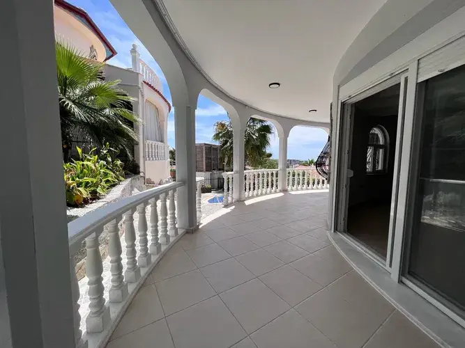 Image No.5-3 Bed Villa for sale