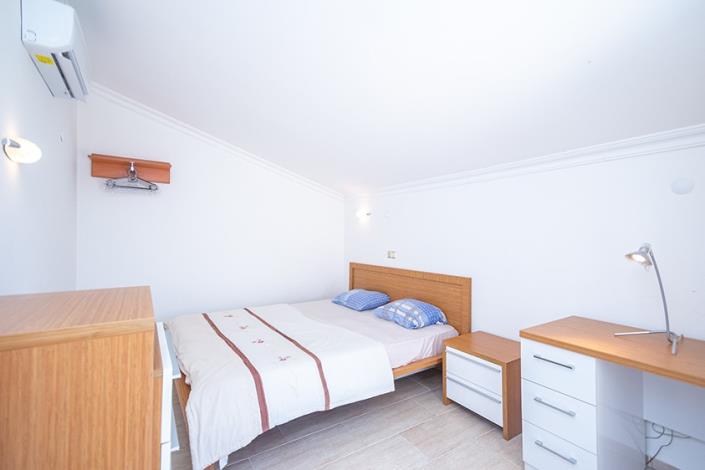 Image No.9-3 Bed Semi-Detached for sale