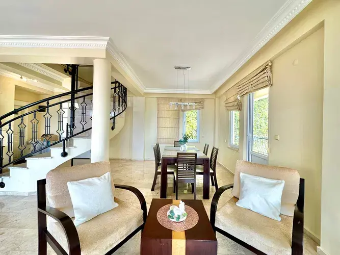 Image No.8-3 Bed Villa for sale