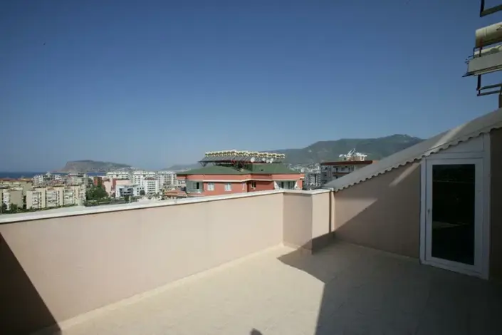 Image No.15-4 Bed Apartment for sale