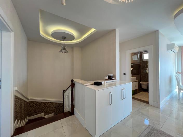 Image No.22-3 Bed Apartment for sale