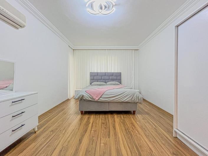 Image No.17-2 Bed Apartment for sale