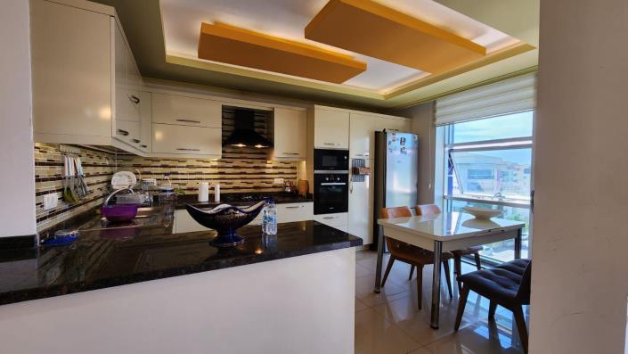 Image No.8-3 Bed Apartment for sale