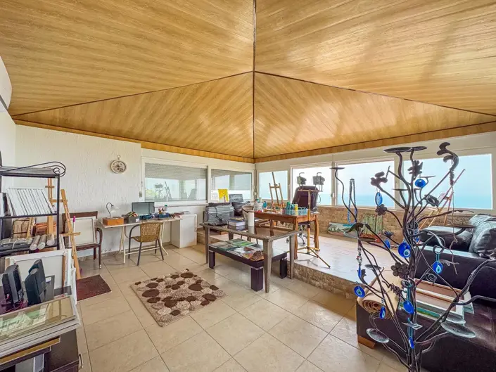 Image No.10-4 Bed Villa for sale