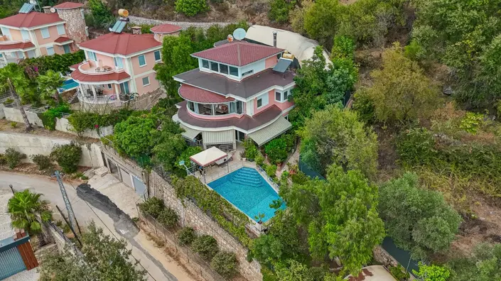 Image No.2-4 Bed Villa for sale