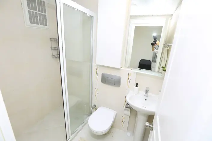 Image No.16-2 Bed Apartment for sale