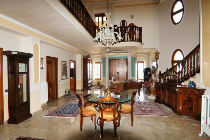 Image No.13-4 Bed Villa for sale