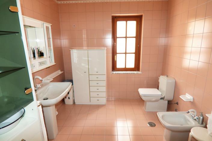 Image No.47-4 Bed Villa for sale