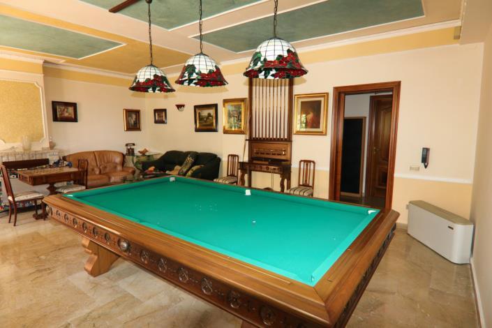 Image No.57-4 Bed Villa for sale