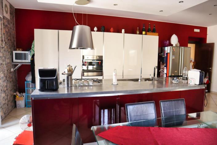 Image No.22-3 Bed Apartment for sale