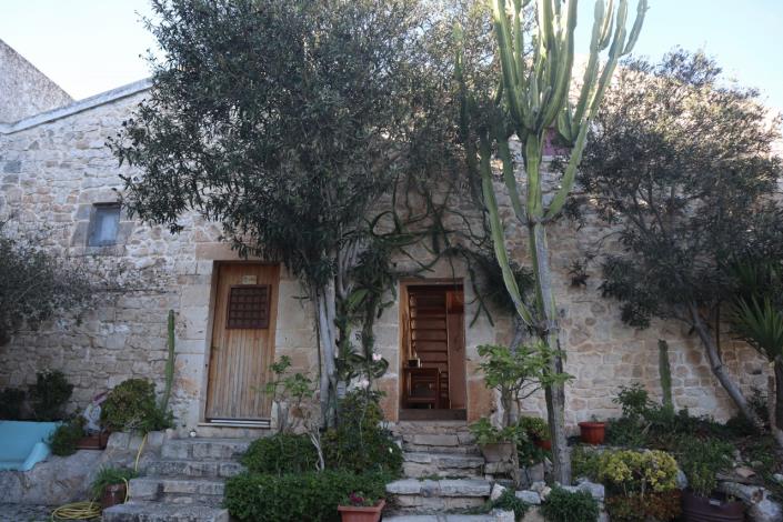 Image No.22-Maison de campagne de 7 chambres à vendre à Modica