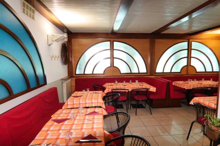 Image No.23-9 Bed Property for sale