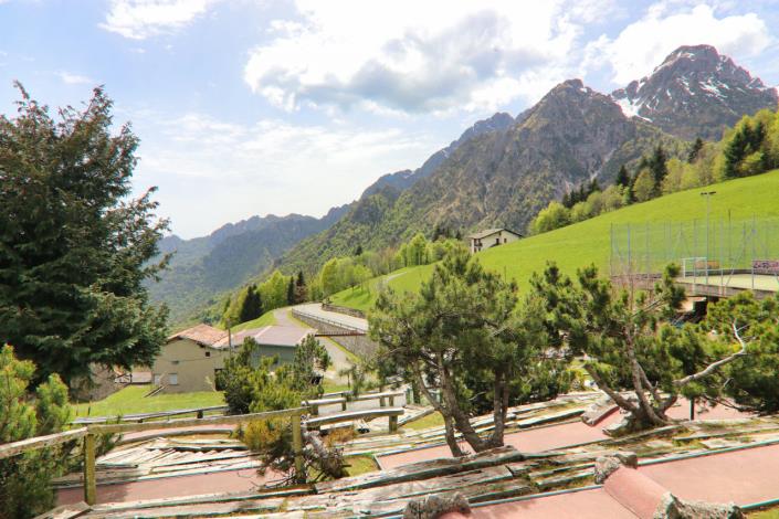 Image No.36-9 Bed Property for sale