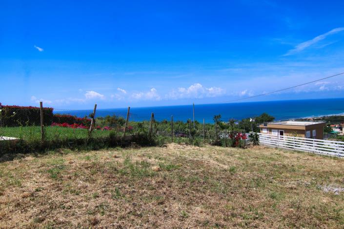 Image No.7-2 Bed Townhouse for sale